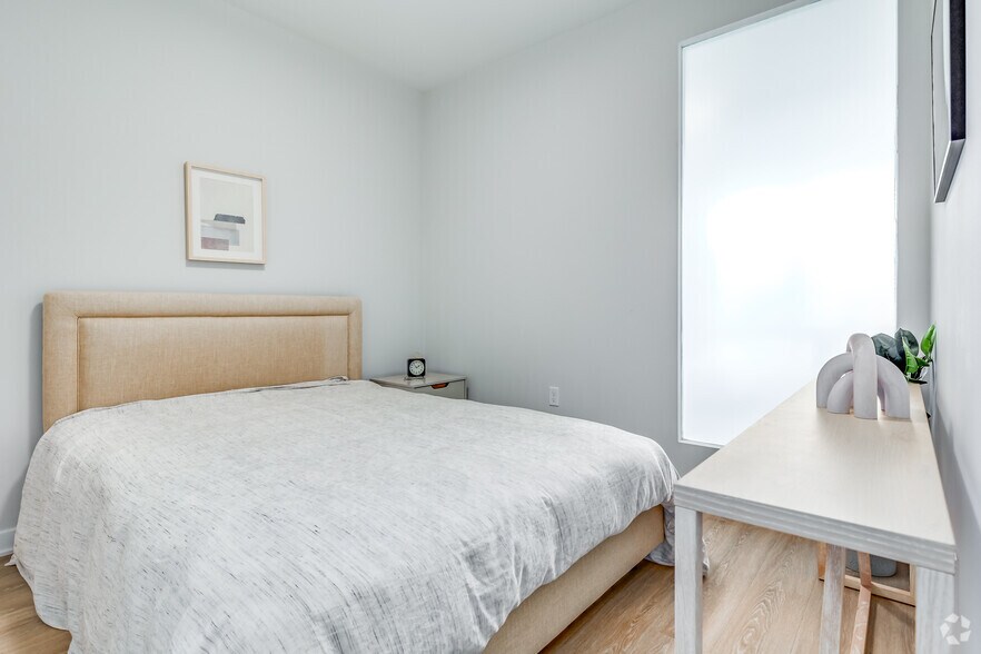 More Photos Of 5454 Nicholson Ln, North Bethesda Apartments For Lease