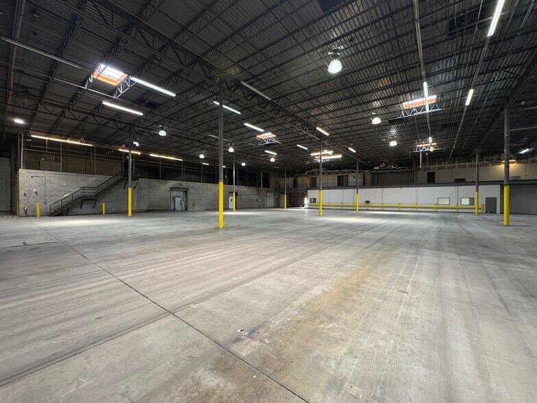 More Photos Of 4820 N Church Ln SE, Atlanta Warehouse For Lease