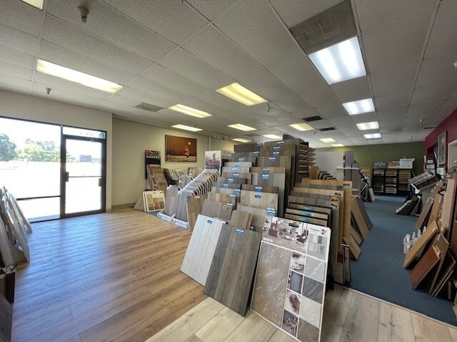 More Photos Of 1011-1021 Mason St, Vacaville Unknown For Lease