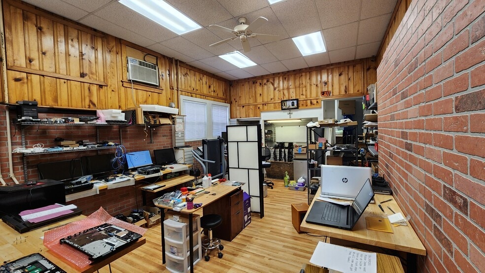 More Photos Of 11 N Broadway, Pitman Storefront Retail Residential For Lease