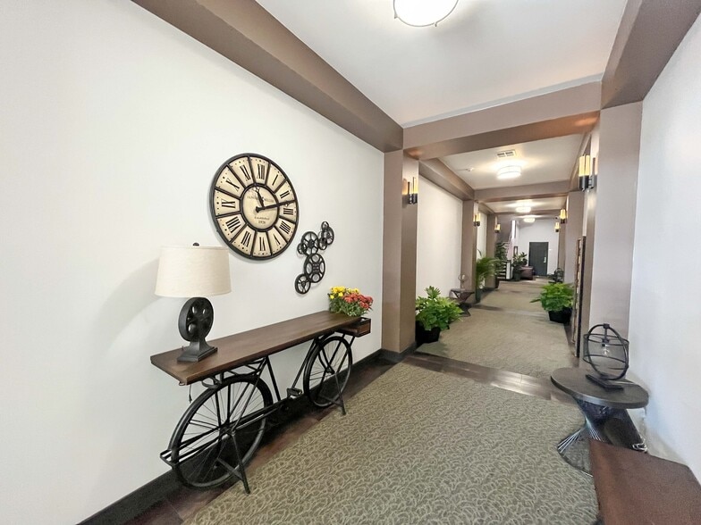 More Photos Of 249 Liberty St NE, Salem Storefront For Lease