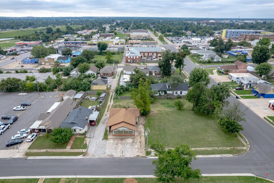 More Photos Of 230 SW 27th St, Oklahoma City Office Residential For Sale