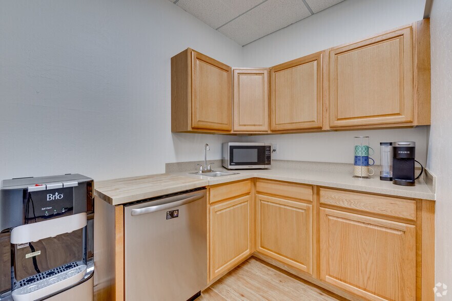 More Photos Of 7518 E Elbow Bend Rd, Carefree Office For Sale