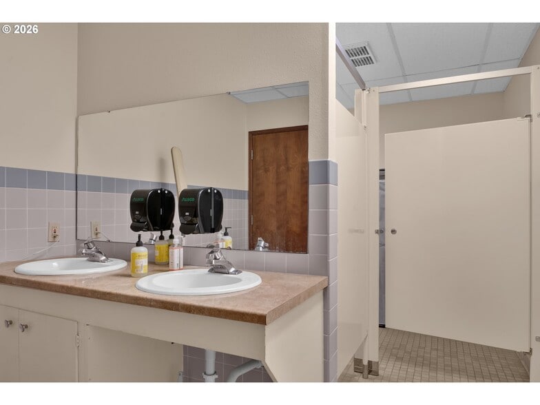 More Photos Of 78405 Cedar Park Rd, Cottage Grove Land For Sale