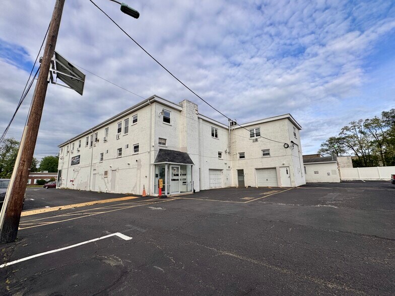 More Photos Of 2605-2609 S Broad St, Hamilton Storefront Retail Office For Sale