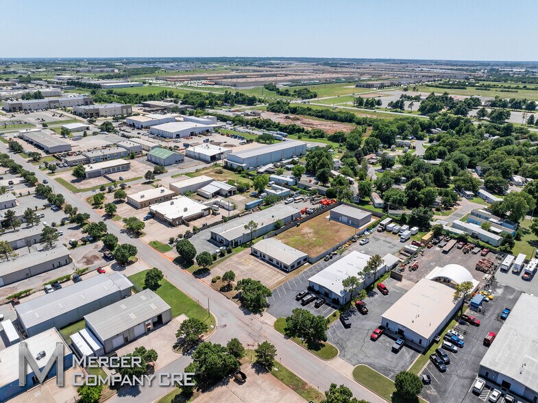 More Photos Of 2601 S Purdue Ave, Oklahoma City Flex For Lease