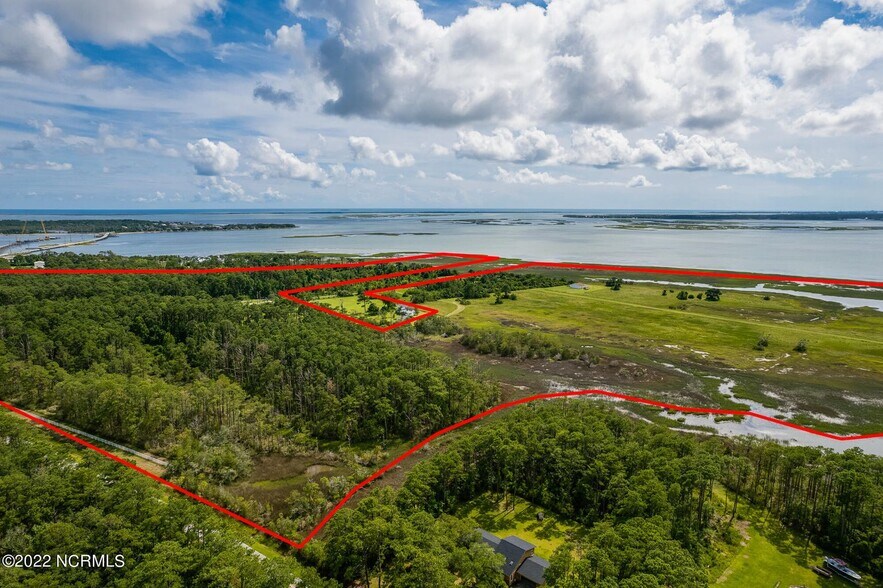 More Photos Of 220 Blue Berry Kennel, Beaufort Land For Sale