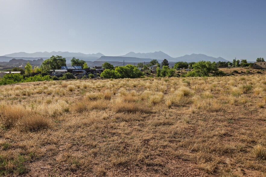 More Photos Of 1880 Skyline Dr, Moab Land For Sale