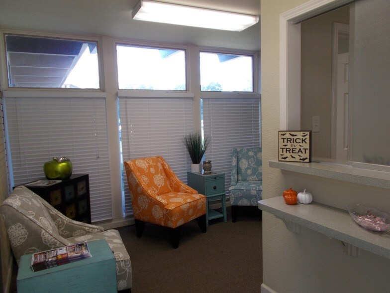 More Photos Of 1350-1358 D'Adrian Professional Pky, Godfrey Medical For Lease