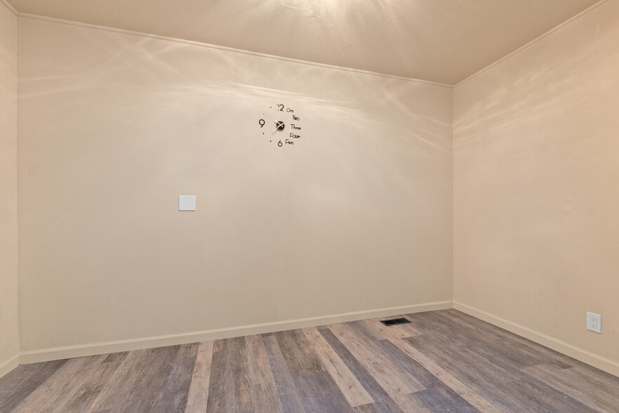 More Photos Of 509 E 13th Ave, Eugene Office For Sale