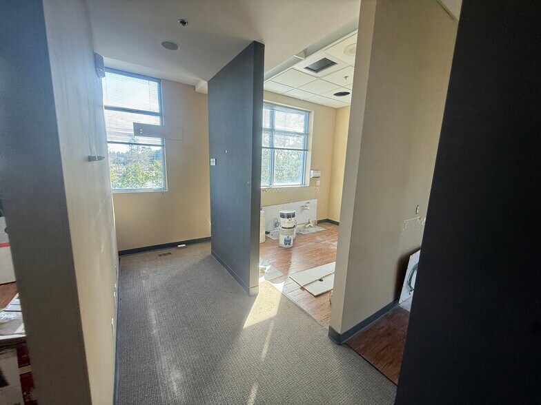 More Photos Of 449621 Us-301, Callahan Medical For Lease