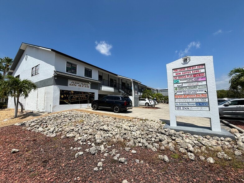 More Photos Of 909 SE 47th Ter, Cape Coral Storefront Retail Office For Lease