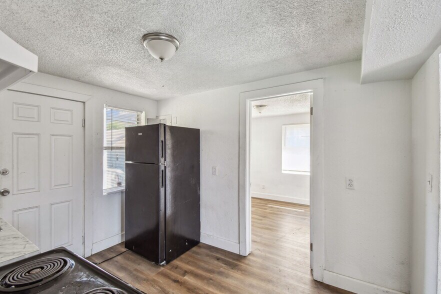 More Photos Of 1330-1334 Barnett St, Jacksonville Apartments For Sale