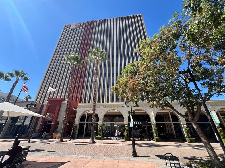 More Photos Of 3730 Main St, Riverside Storefront Retail Office For Lease