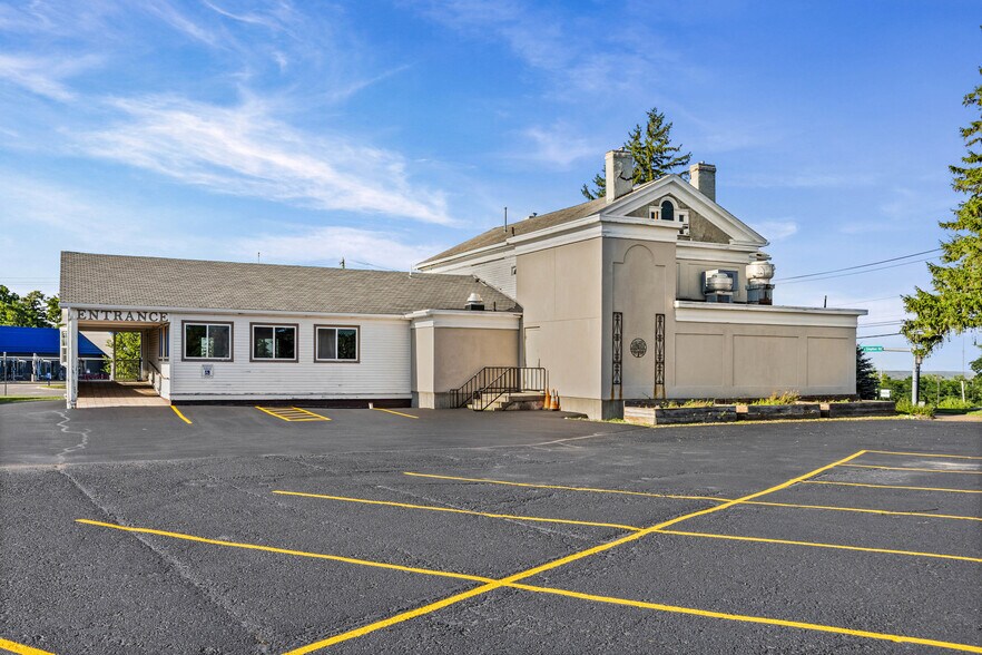 More Photos Of 3610 County Road 6, Geneva Restaurant For Sale
