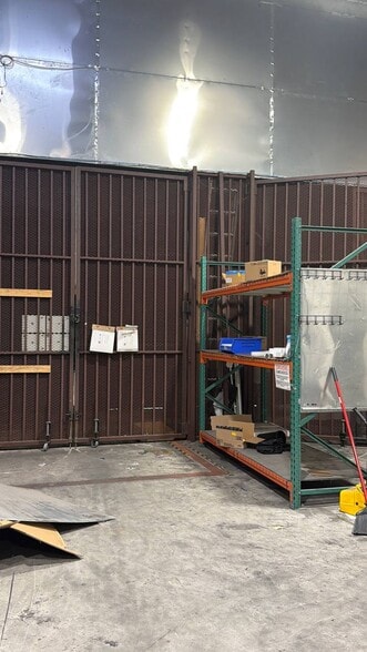 More Photos Of 10850 NW 27th St, Doral Warehouse For Sale