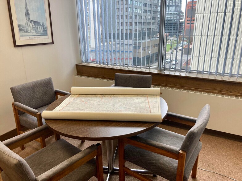 More Photos Of 900 6th Ave SW, Calgary Office Residential For Sale