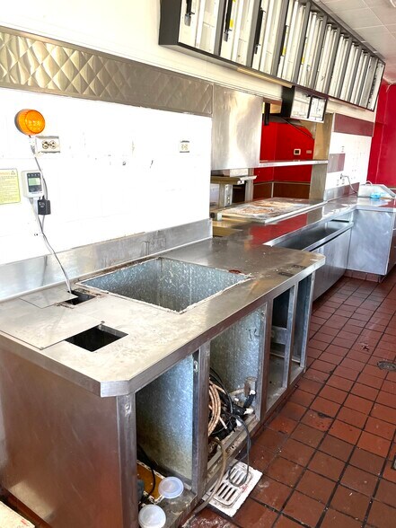 More Photos Of 3380 N Hayden Rd, Scottsdale Fast Food For Sale