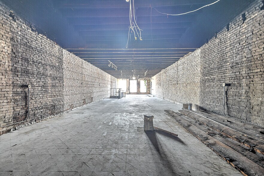 More Photos Of 531 State St, Bristol Storefront Retail Office For Sale