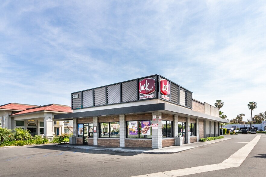 More Photos Of 2210 S Harbor Blvd, Anaheim Fast Food For Sale