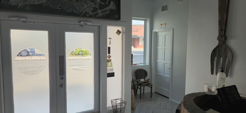 More Photos Of 6716 Church St, Douglasville Restaurant For Sale