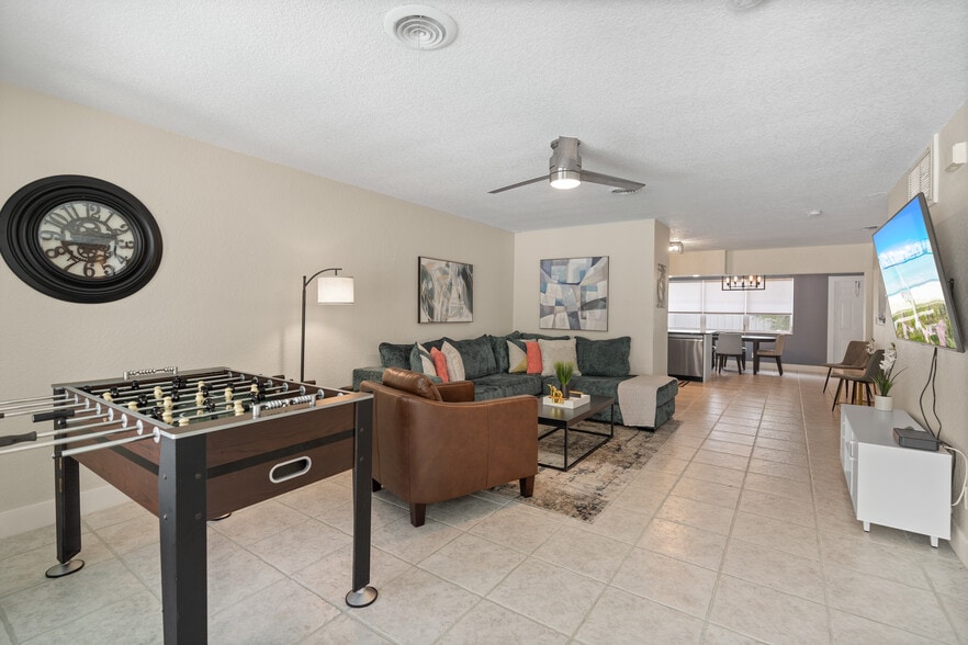 More Photos Of 1520 NE 51st St, Fort Lauderdale Apartments For Sale
