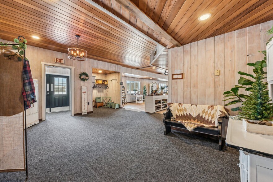 More Photos Of 8557 Mason Dixon Hwy, Meyersdale General Retail For Sale