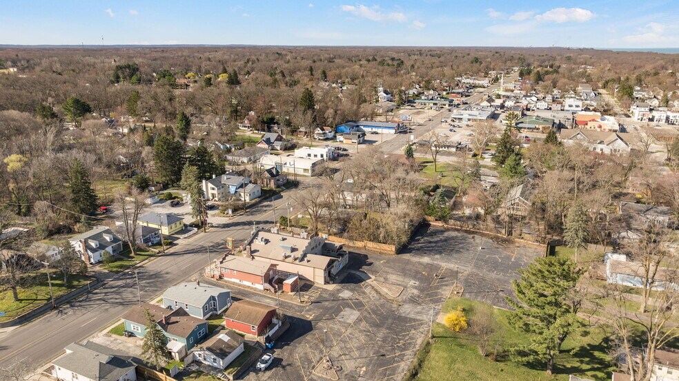 More Photos Of 310 E Buffalo St, New Buffalo General Retail For Sale