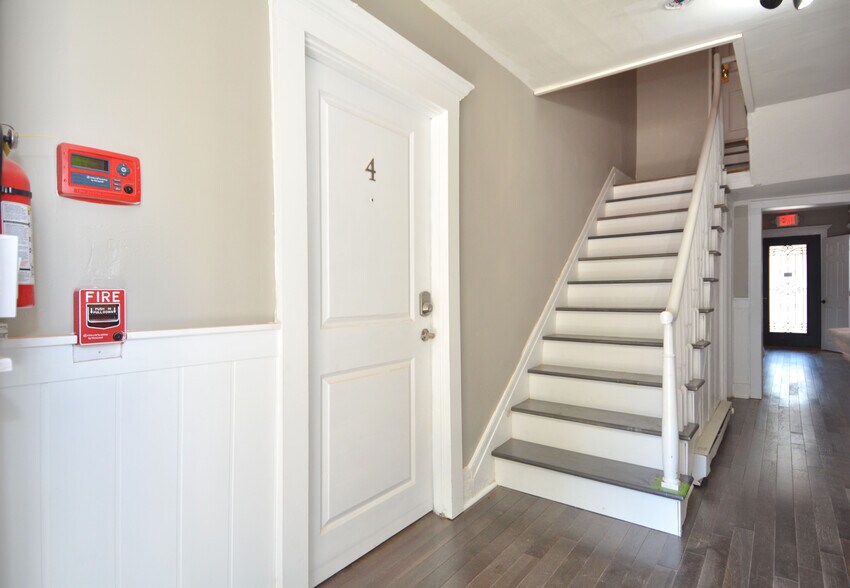 More Photos Of 20 Leigh St, Clinton Township Apartments For Sale