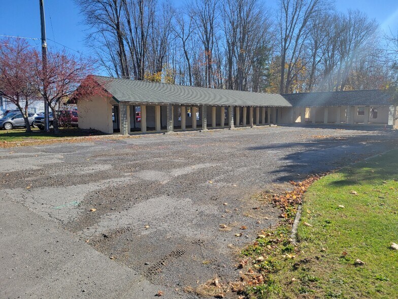 More Photos Of 984 Waterloo Geneva Rd, Waterloo Town Trailer Camper Park For Sale