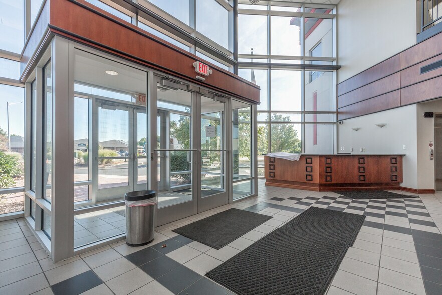 More Photos Of 265 Admiral Trost Rd, Columbia Office For Lease