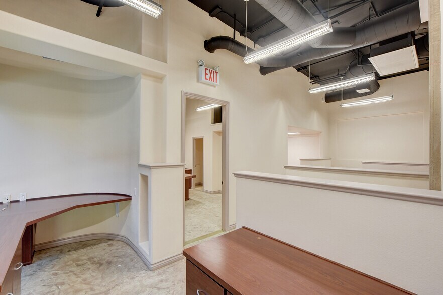 More Photos Of 6230 McLeod Dr, Las Vegas Medical For Lease