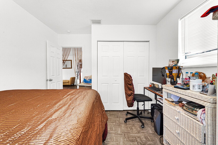 More Photos Of 3066 NW 92nd St & 9164-9174 NW 30 ct, Miami Manufactured Housing Mobile Home Park For Sale