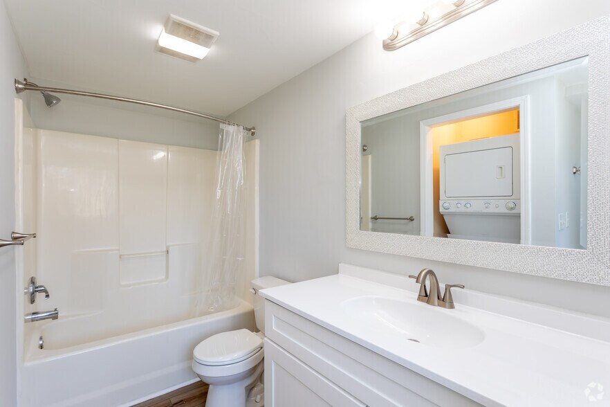 More Photos Of 214 Red Cross St, Wilmington Apartments For Lease