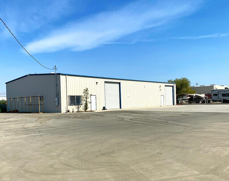More Photos Of 4849 Ortiz Ct, Bakersfield Industrial For Lease