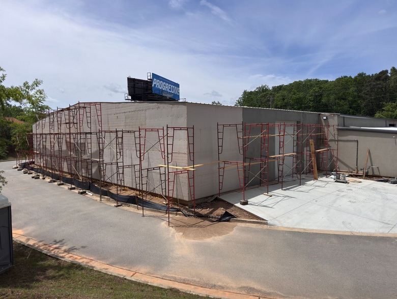 More Photos Of 1761 Peachtree Industrial Blvd, Buford Warehouse For Lease