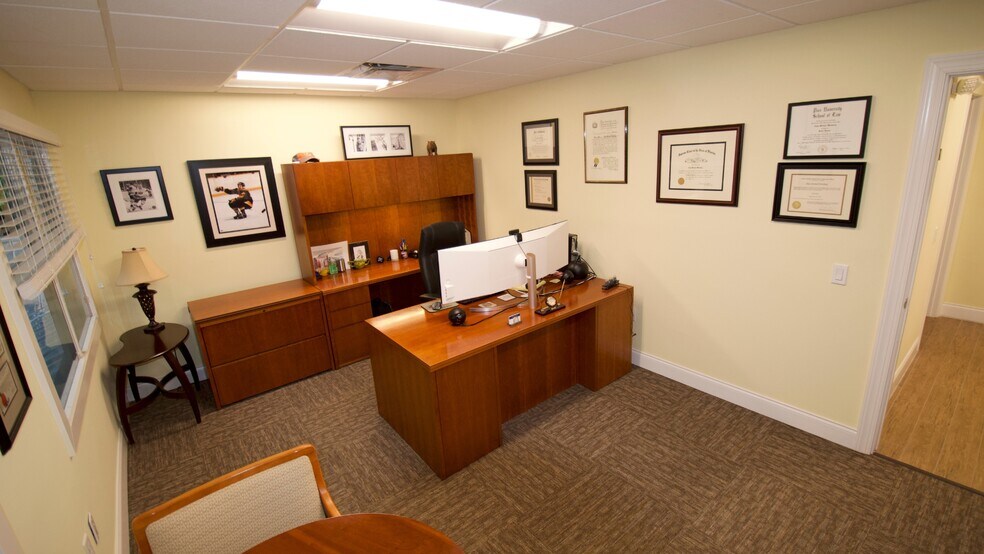 More Photos Of 1232-1238 N University Dr, Plantation Office For Lease