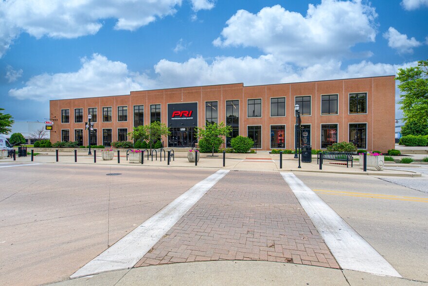 More Photos Of 1255 Main St, Indianapolis Service For Sale