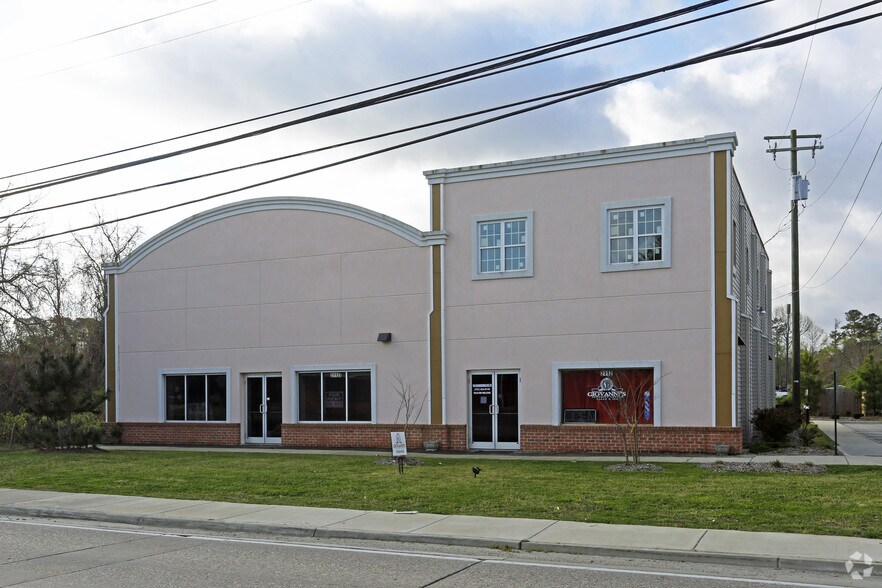 Primary Photo Of 2112 Old Williamsburg Rd, Yorktown Freestanding For Sale