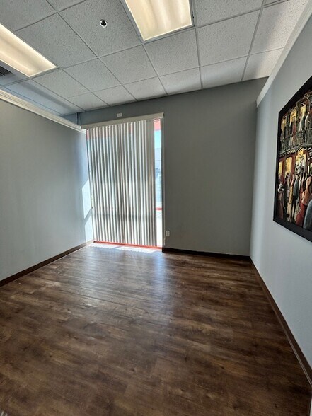 More Photos Of 4470 Yankee Hill Rd, Rocklin Flex For Lease