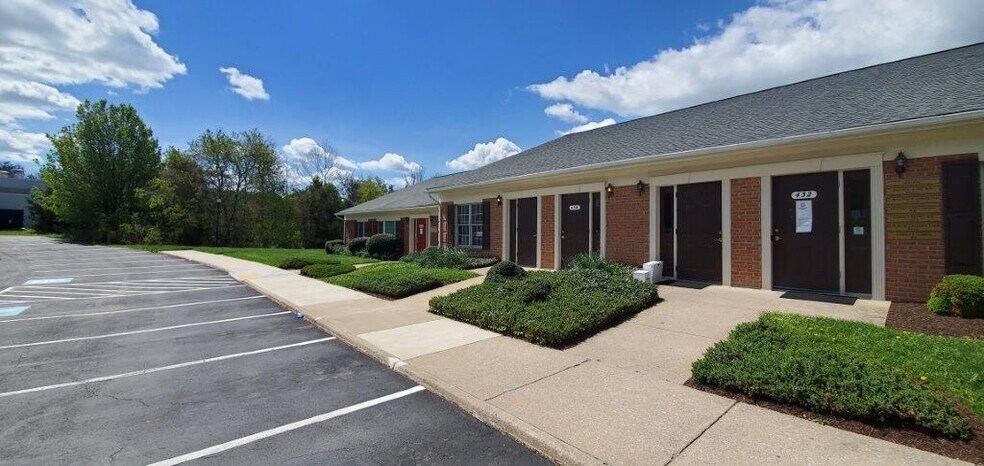 More Photos Of 400-440 Hospital Dr, Warrenton Medical For Sale