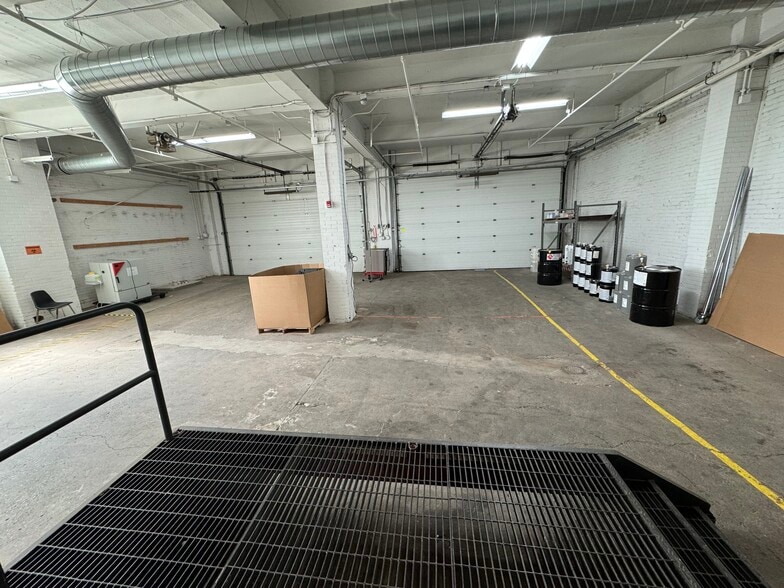 More Photos Of 2500 Jane St, Pittsburgh Office For Lease