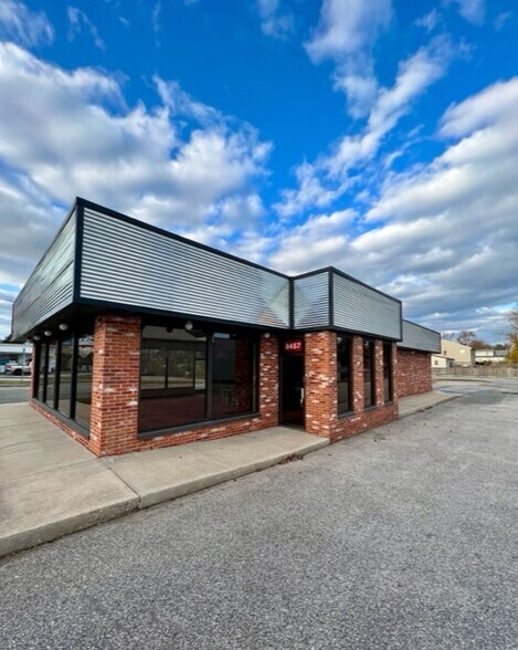 Primary Photo Of 8457-8459 Fort Smallwood Rd, Pasadena Fast Food For Lease
