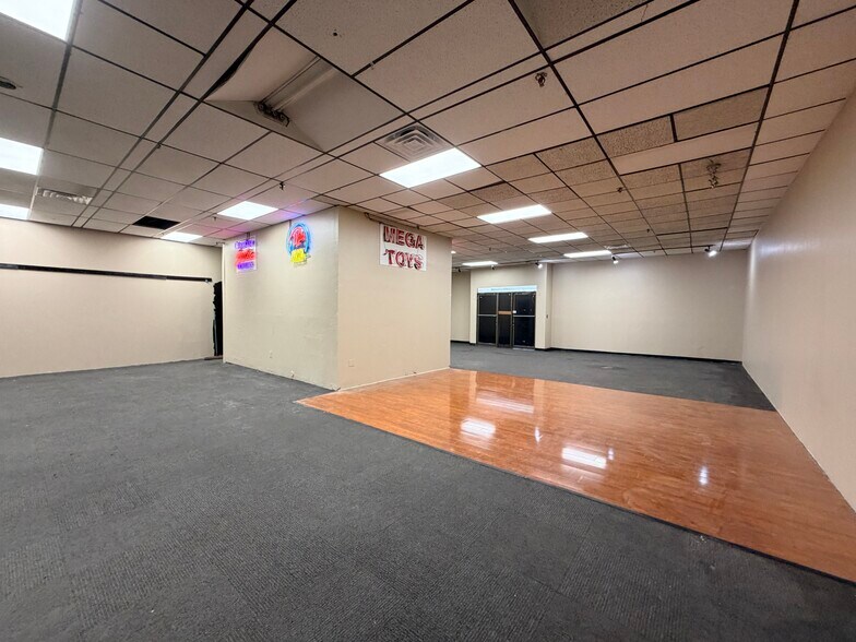 More Photos Of 5611 N State Road 7, Fort Lauderdale Unknown For Lease