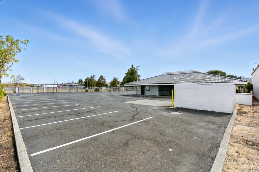More Photos Of 4355 Sonoma Blvd, Vallejo Restaurant For Lease