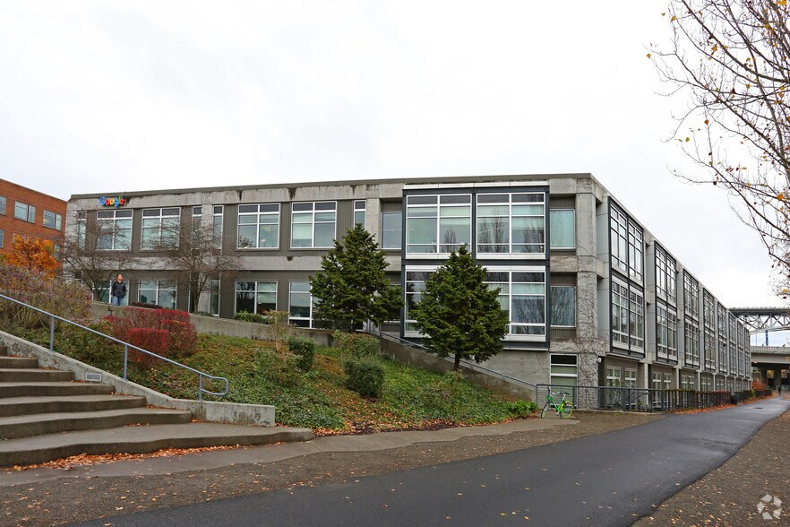 More Photos Of 651 N 34th St, Seattle Office For Lease
