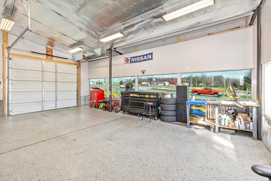 More Photos Of 9827 Hansonville Rd, Frederick Auto Repair For Sale