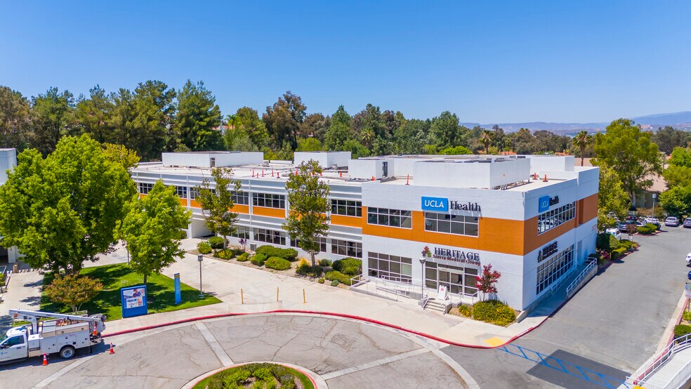 More Photos Of 25775 McBean Pky, Valencia Medical For Lease