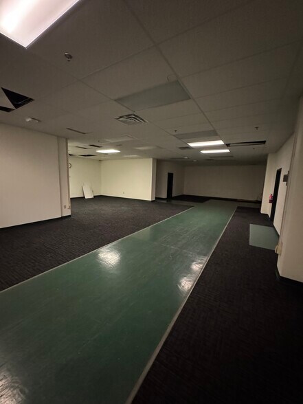 More Photos Of 2150 Herr St, Harrisburg Office For Sale