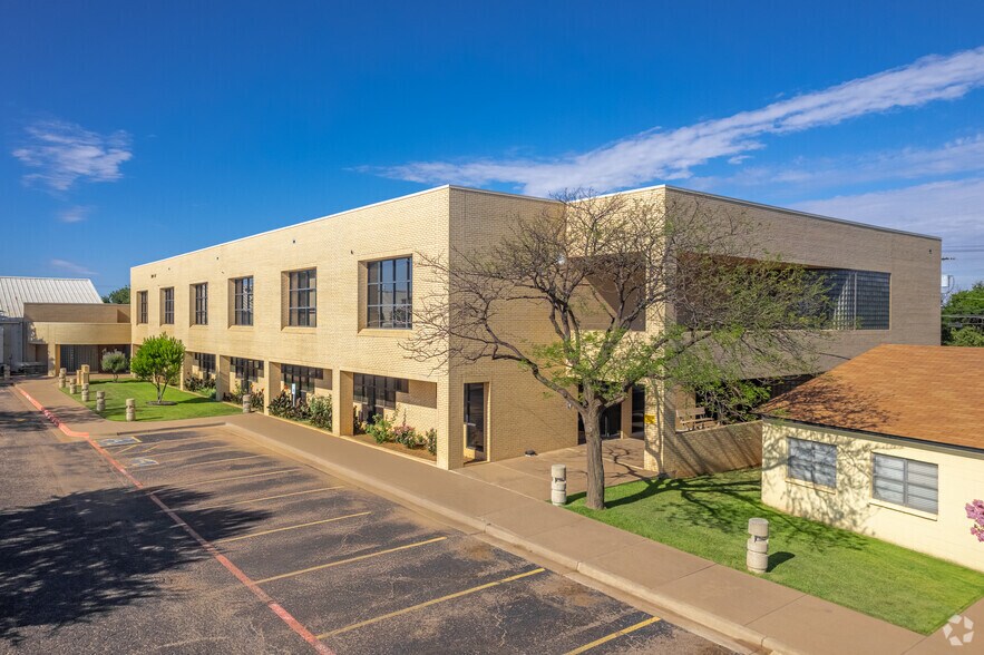 Primary Photo Of 3802-3806 Interstate 27, Lubbock Office For Sale